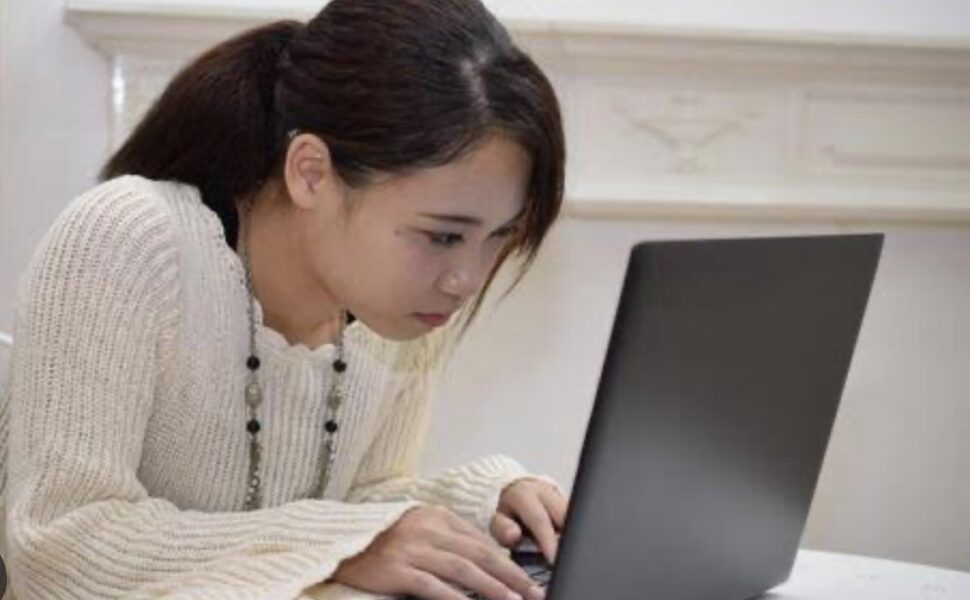 猫背を治したいのに改善しない理由