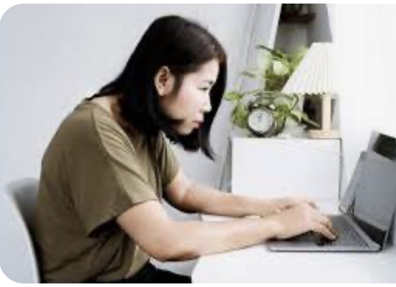 姿勢を正しても猫背が戻るのはなぜ？首肩こりと身体の動きの関係